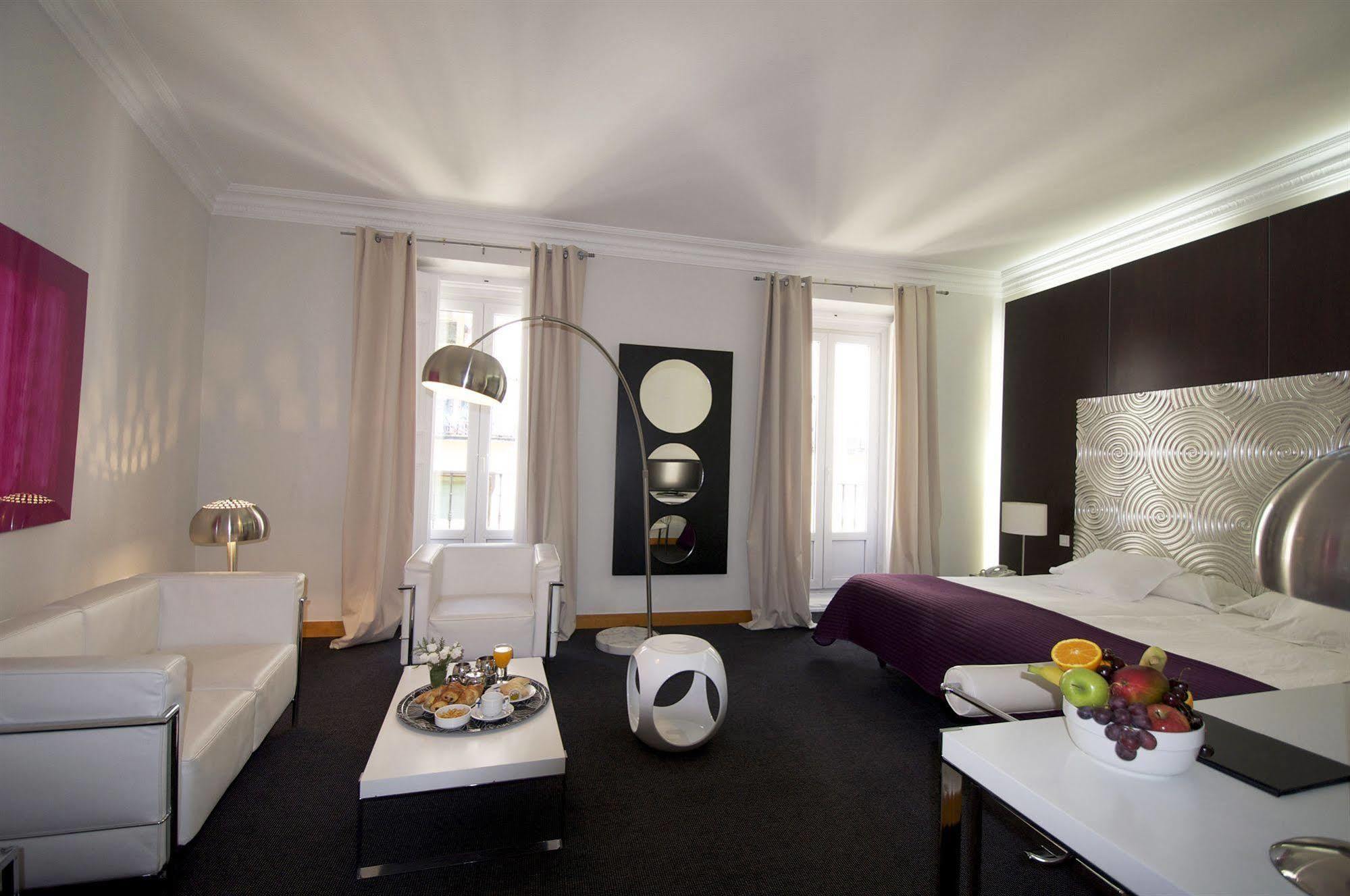 Suite Prado Madrid Szoba fotó